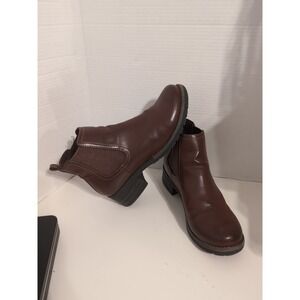 EASTLAND Brown 1/2" Platform Chelsea Boots Jasmine 2149-04 Size 9M Women's